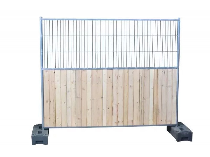 Bouwhek city fencehek met houten paneel | Visser Assen