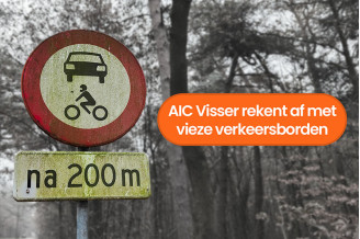 AIC Visser biedt dé oplossing tegen vieze verkeersborden!