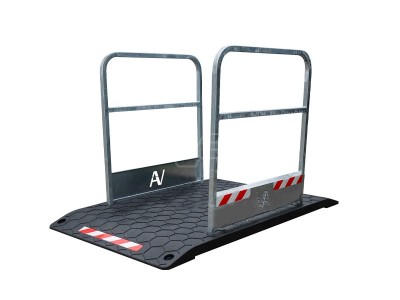 Loopbrug VA met gegalvaniseerde leuningen