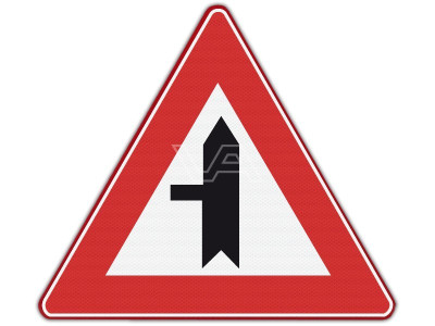 Verkeersbord RVV B04 - Voorrangskruising links